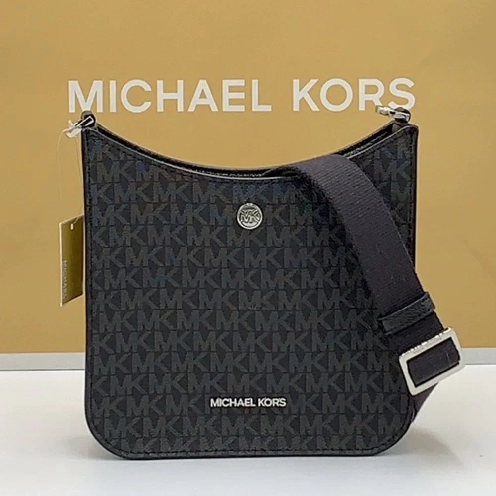 MICHAEL KORS
Briley Small Logo Messenger Bag Black signature color - Picture 1 of 15